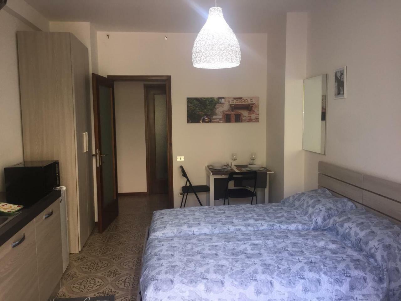 Room Verona Holidays Eksteriør billede
