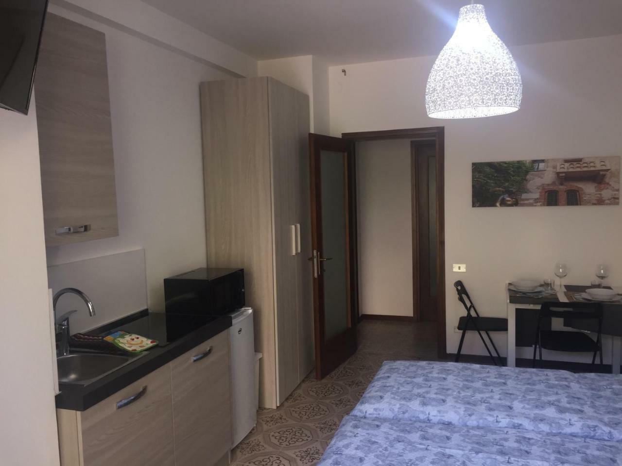Room Verona Holidays Eksteriør billede
